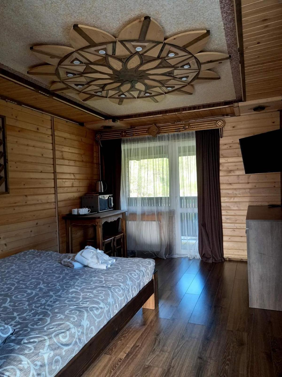Hotel Voyage Tatariv Exteriér fotografie