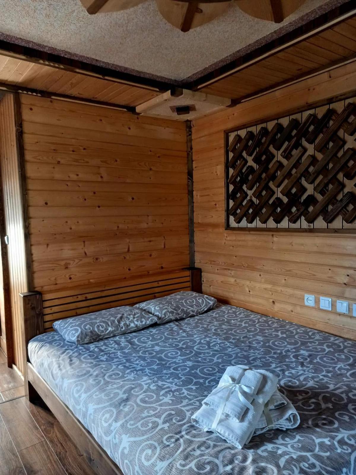 Hotel Voyage Tatariv Exteriér fotografie